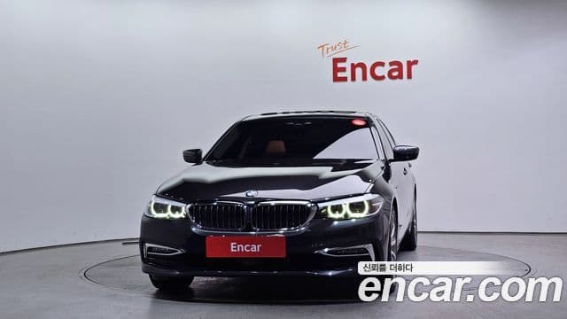 BMW 5 Series 2019 — ფოტო 3/20