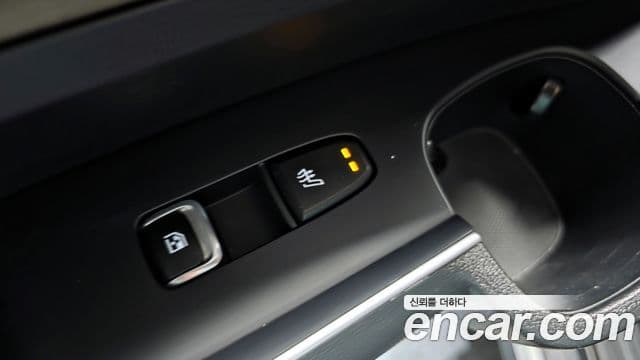 Kia Sorento 2022 — ფოტო 18/20