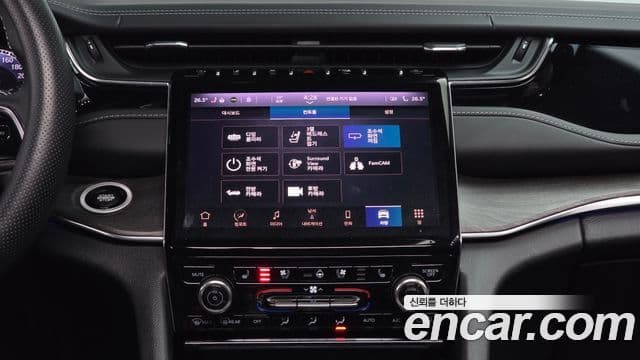 Jeep Grand Cherokee 2022 — ფოტო 10/20