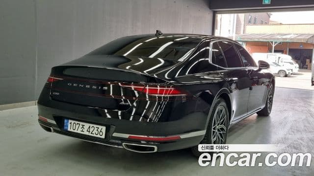 Genesis G90 2022 — Photo 15/18