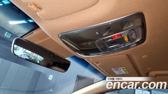 Genesis G90 2022 — Photo 18/18