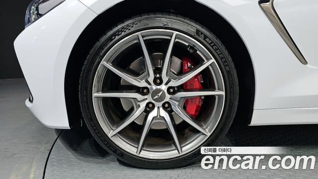 Genesis G70 2019 — Photo 6/20