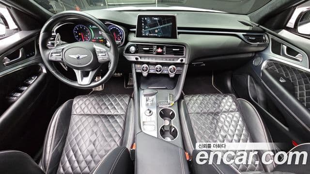 Genesis G70 2019 — Photo 8/20