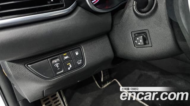 Genesis G70 2019 — Photo 19/20