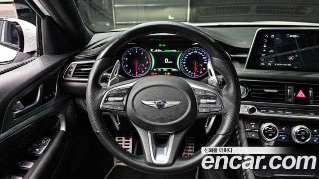Genesis G70 2019 — Photo 11/20