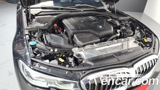 BMW 3 Series 2022 — фото 6 из 20
