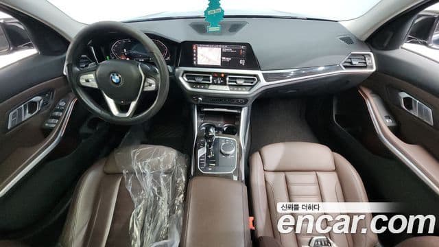 BMW 3 Series 2022 — фото 7 из 20