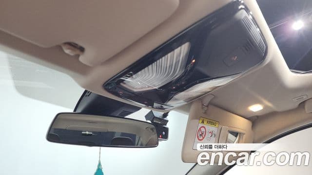 BMW 3 Series 2022 — фото 17 из 20