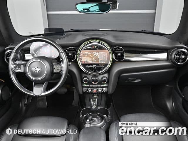 Mini Cooper Convertible 2022 — Фото 13/20