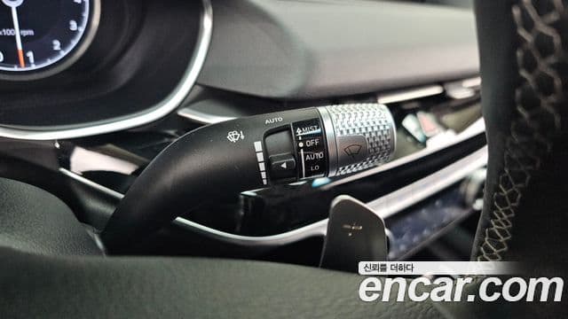 Genesis Electrified G80 2023 — ფოტო 18/20