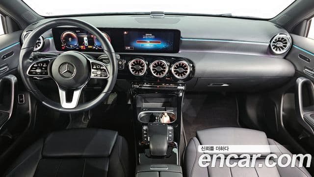 Mercedes-Benz A-Class 2022 — Фото 9/20