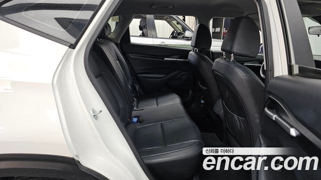 Kia Seltos 2024 — Şəkil 12/20