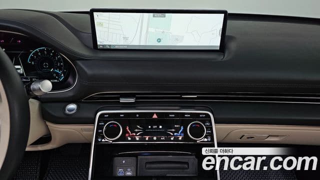 Genesis GV80 2021 — ფოტო 15/20