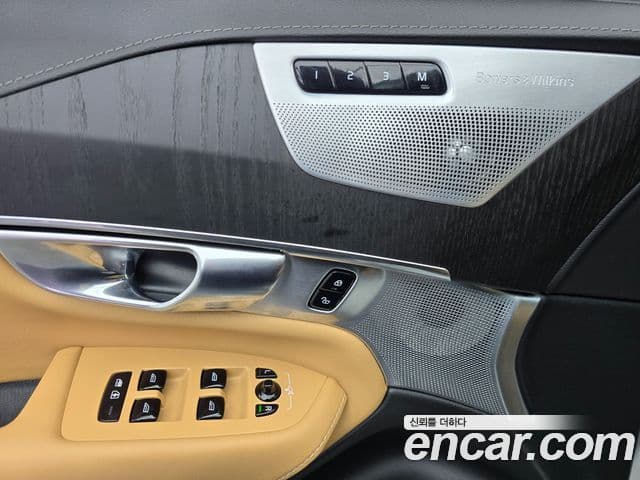 Volvo XC90 2025 — ფოტო 20/20