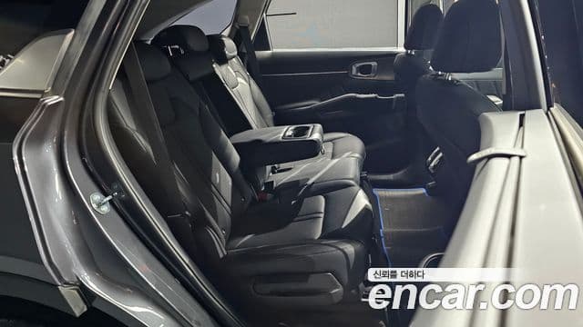Kia Sorento 2023 — Şəkil 12/20