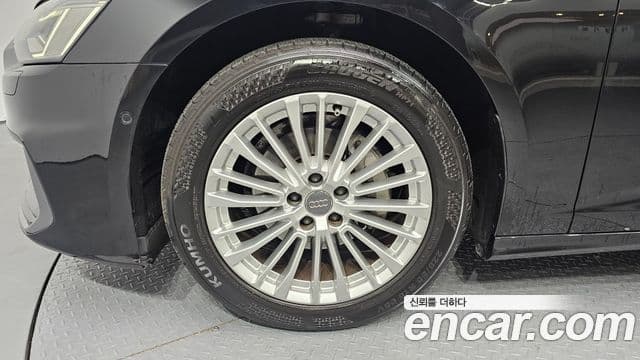 Audi A6 2020 — ფოტო 5/20