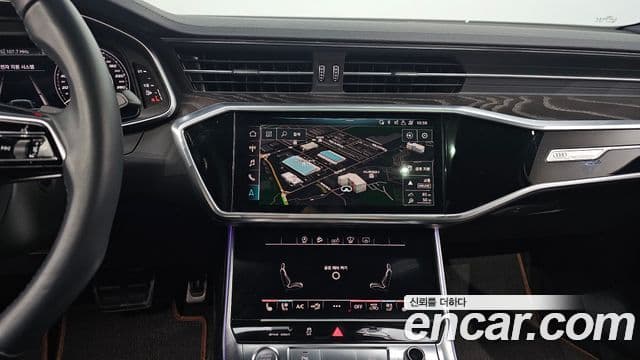 Audi A6 2020 — ფოტო 14/20