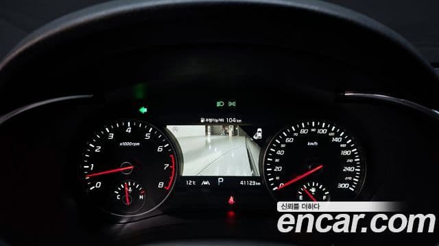 Kia Stinger 2022 — Şəkil 8/20