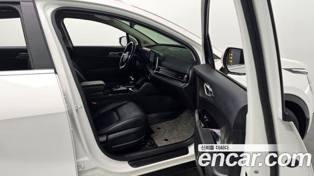 Kia Sportage 2023 — Şəkil 11/20