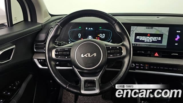Kia Sportage 2023 — Şəkil 13/20