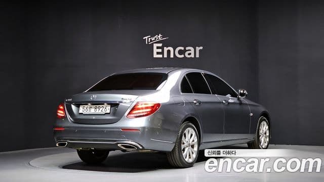 Mercedes-Benz E-Class 2018 — Şəkil 2/20