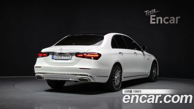 Mercedes-Benz E-Class 2022 — Şəkil 2/20