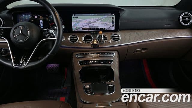 Mercedes-Benz E-Class 2022 — Şəkil 14/20