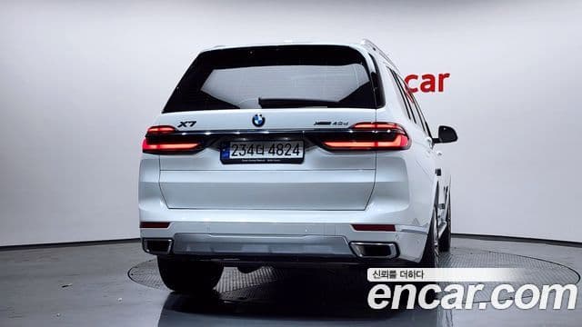 BMW X7 2023 — ფოტო 4/20