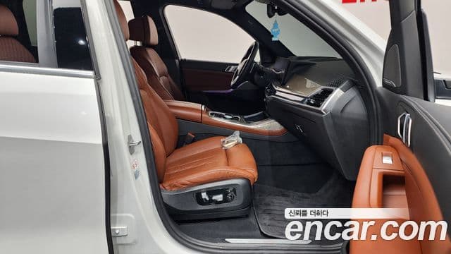 BMW X7 2023 — ფოტო 11/20