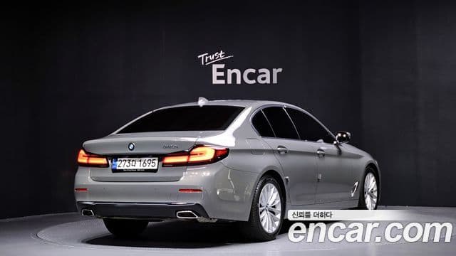 BMW 5 Series 2021 — Şəkil 2/20