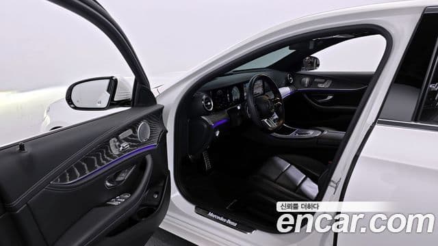 Mercedes-Benz E-Class 2021 — Şəkil 10/20