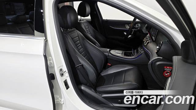 Mercedes-Benz E-Class 2021 — Şəkil 12/20
