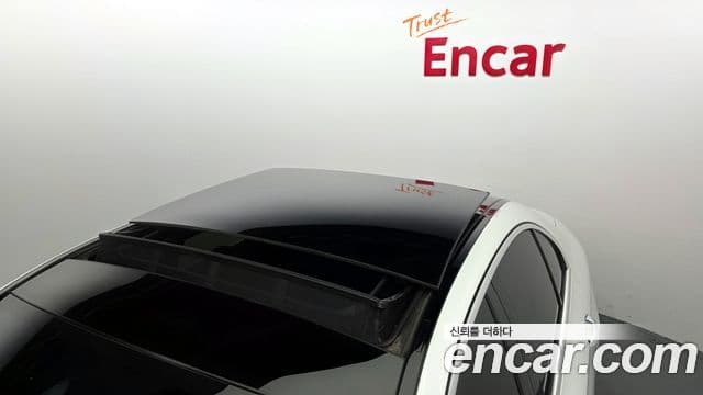 Mercedes-Benz E-Class 2021 — Şəkil 20/20