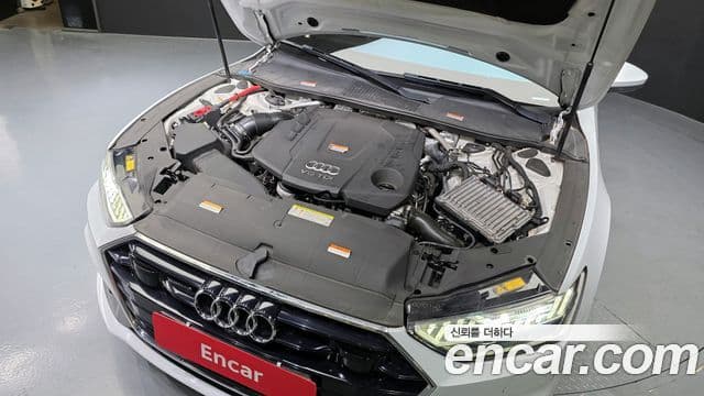 Audi A7 2020 — ფოტო 19/20