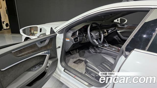 Audi A7 2020 — ფოტო 18/20