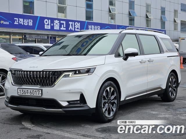 Kia Carnival 2022 — Фото 2/18