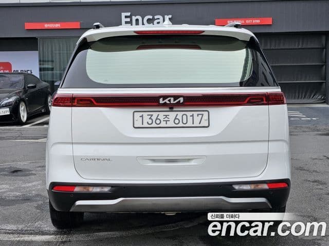 Kia Carnival 2022 — Фото 3/18