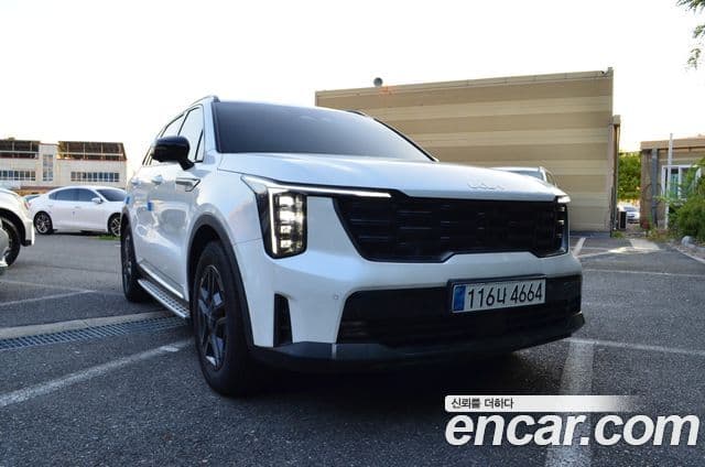 Kia Sorento 2023 — ფოტო 3/20