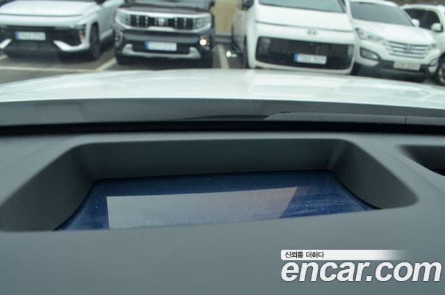 Kia Sorento 2023 — ფოტო 2/20