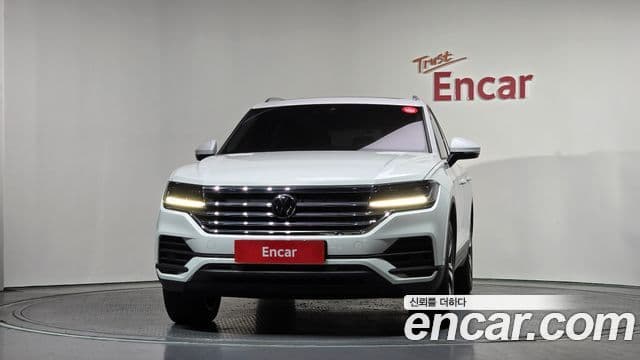 Volkswagen Touareg 2020 — ფოტო 3/20