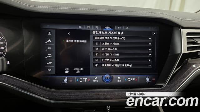 Volkswagen Touareg 2020 — ფოტო 16/20