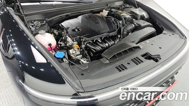 Hyundai Grandeur Hybrid 2022 — Photo 16/20