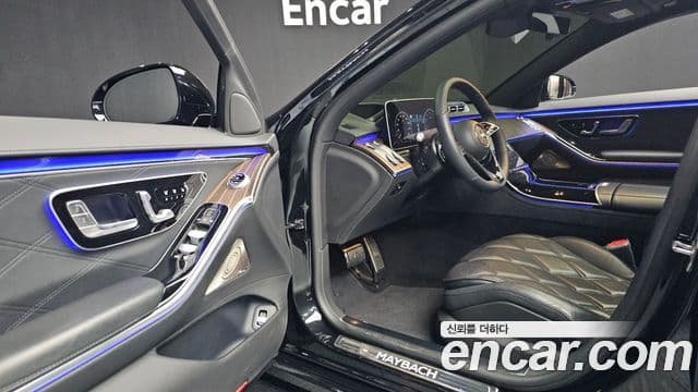 Mercedes-Benz S-Class 2023 — Photo 18/20