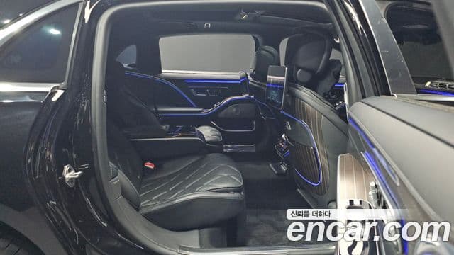 Mercedes-Benz S-Class 2023 — Photo 6/20