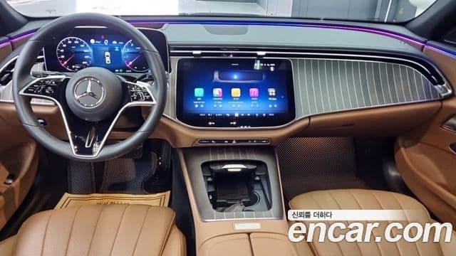 Mercedes-Benz E-Class 2024 — Photo 17/18