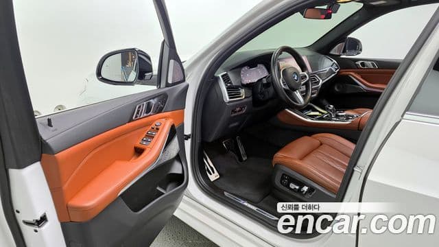 BMW X5 2022 — Фото 10/20