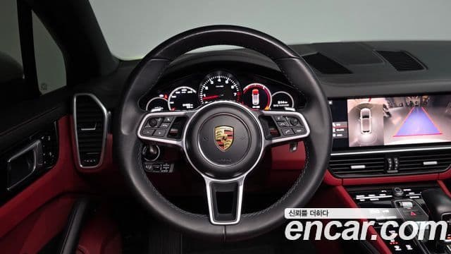 Porsche Cayenne 2021 — Фото 13/20
