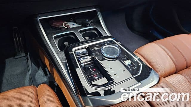 BMW 7 Series 2024 — Şəkil 9/20