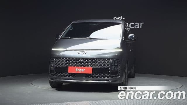 Hyundai Staria 2021 — Фото 3/20