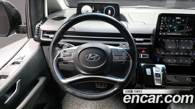 Hyundai Staria 2021 — Фото 13/20